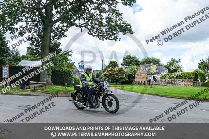 Vintage motorcycle club;eventdigitalimages;no limits trackdays;peter wileman photography;vintage motocycles;vmcc banbury run photographs